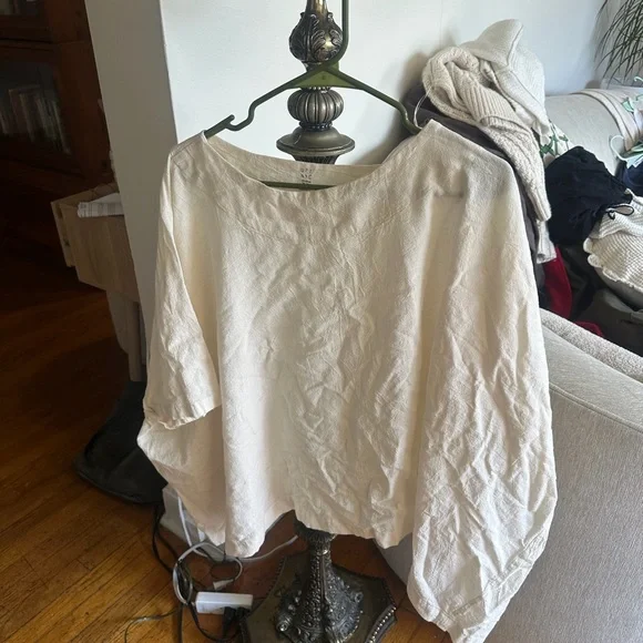 UZI NYC coarse cotton cube top - Picture 4 of 5